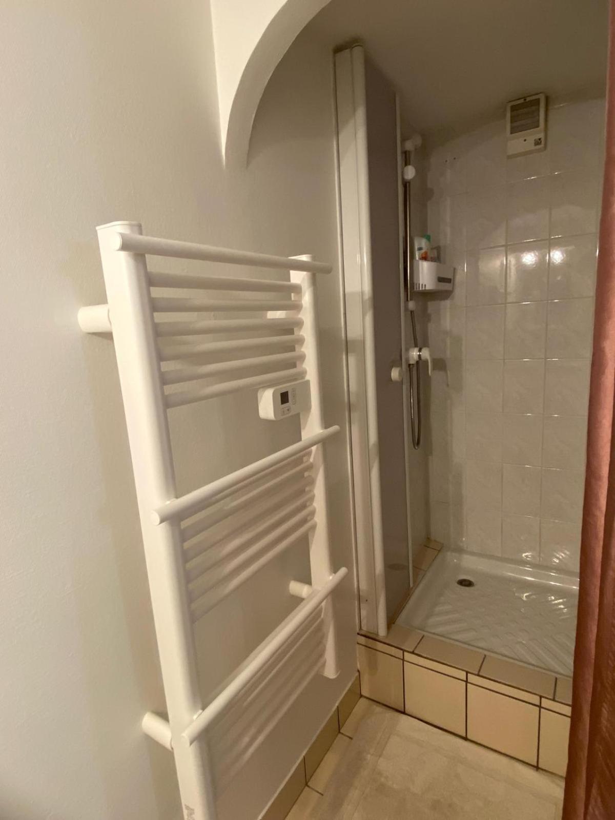 T2 Cosy A 15 Min De Et Proche De Paris Apartment *