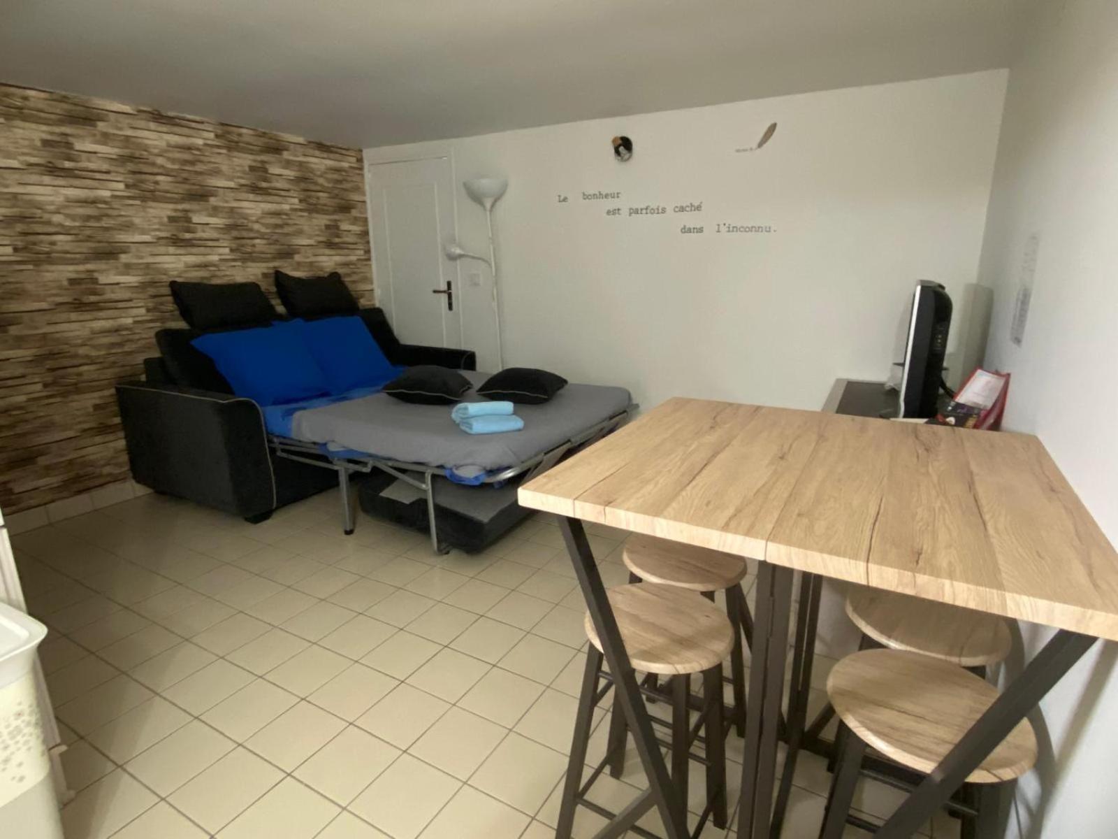T2 Cosy A 15 Min De Et Proche De Paris Apartment